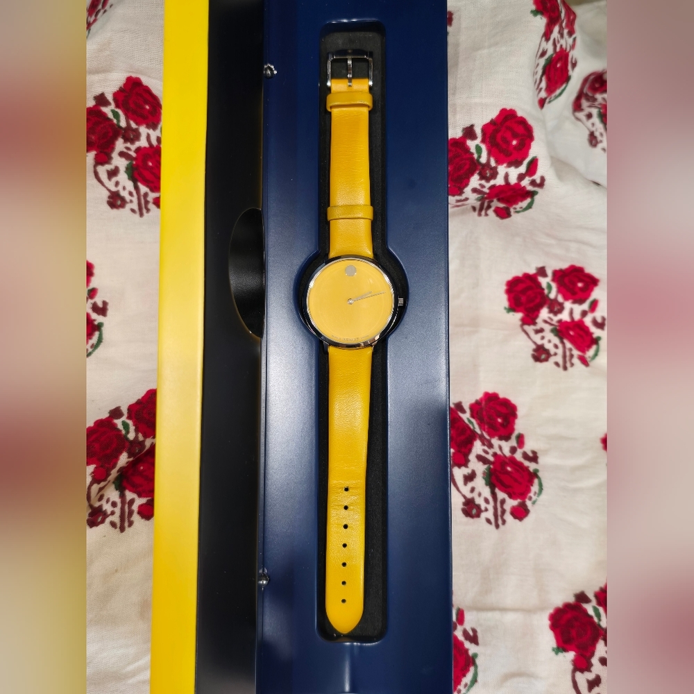 Movado Bauhaus Limited Edition Watch Swiss Quartz Silver Yellow Leather 32mm